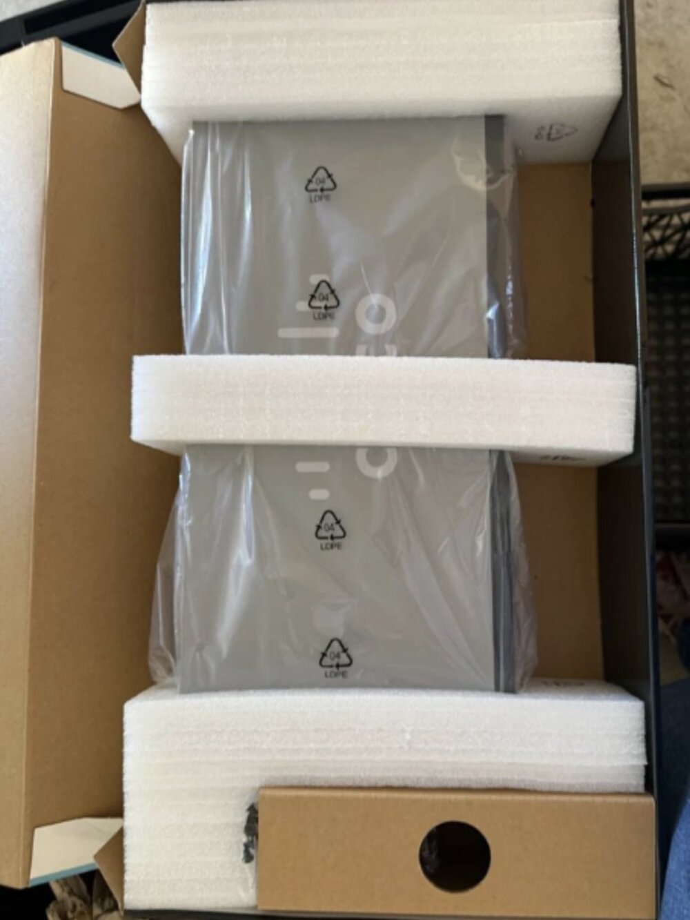 Cisco SG100-24 24 Port Gigabit Ethernet Switch